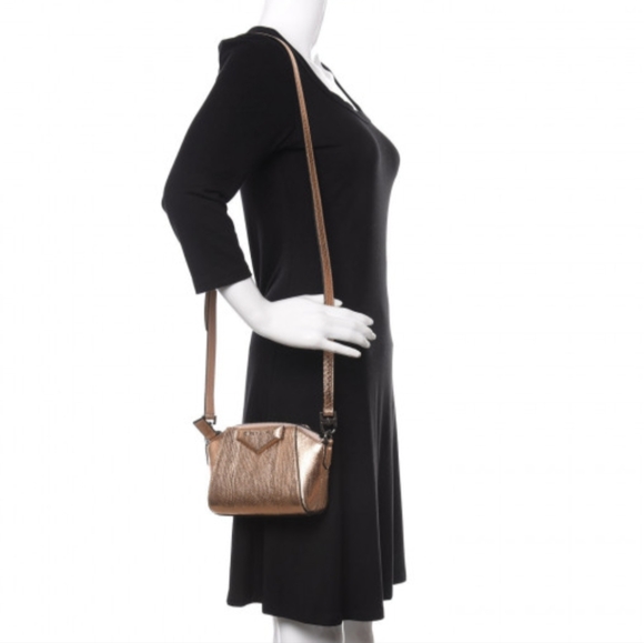 NWT Givenchy water snake embossed leather Nano Antigona, light pink metallic - Picture 11 of 11